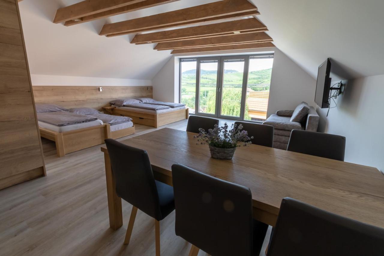 Honzy Apartment Bavory